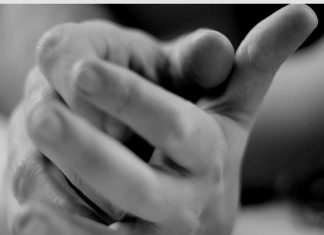 La mano