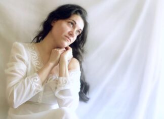 “La ropa dejó de tejerse con el primor de las manos”